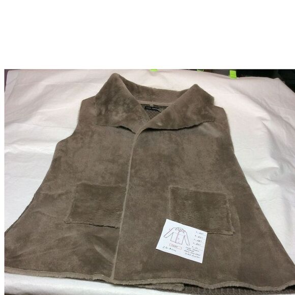 Love Token Faux‎ Fur Vest Sleeveless Collared Brown Plush Winter Layering - Picture 1 of 4